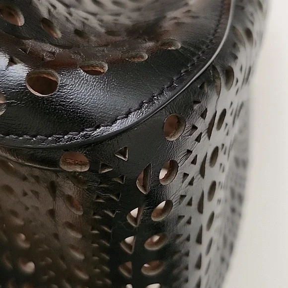 Alaia rose marie - Picture 8 of 11